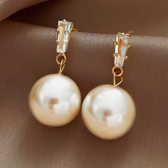 18k Gold Plated Crystal Pearl Dangle Drop Earrings - Picture 2 of 6